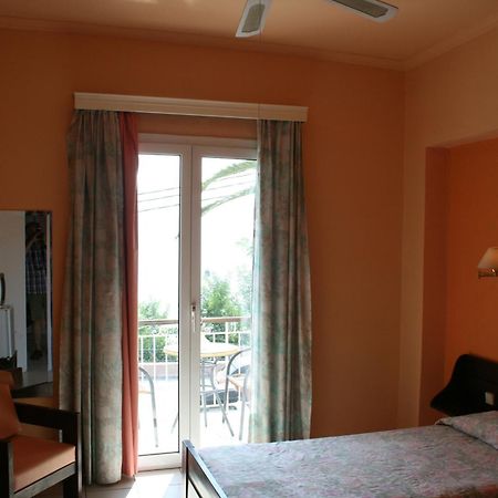 Aegli Hotel Perama  Dış mekan fotoğraf
