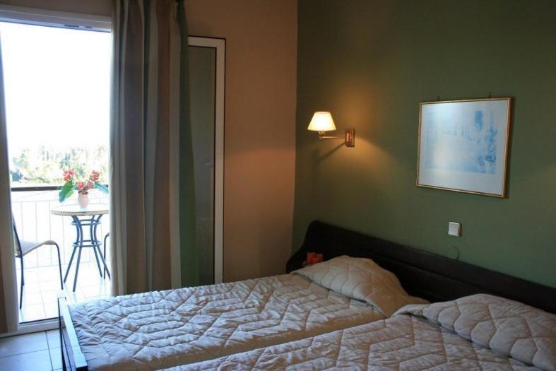 Aegli Hotel Perama  Oda fotoğraf