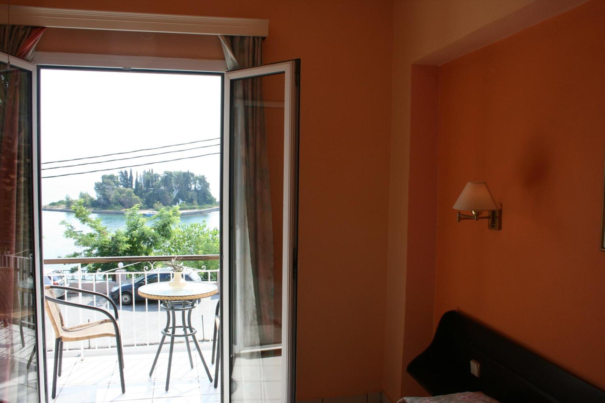 Aegli Hotel Perama  Dış mekan fotoğraf