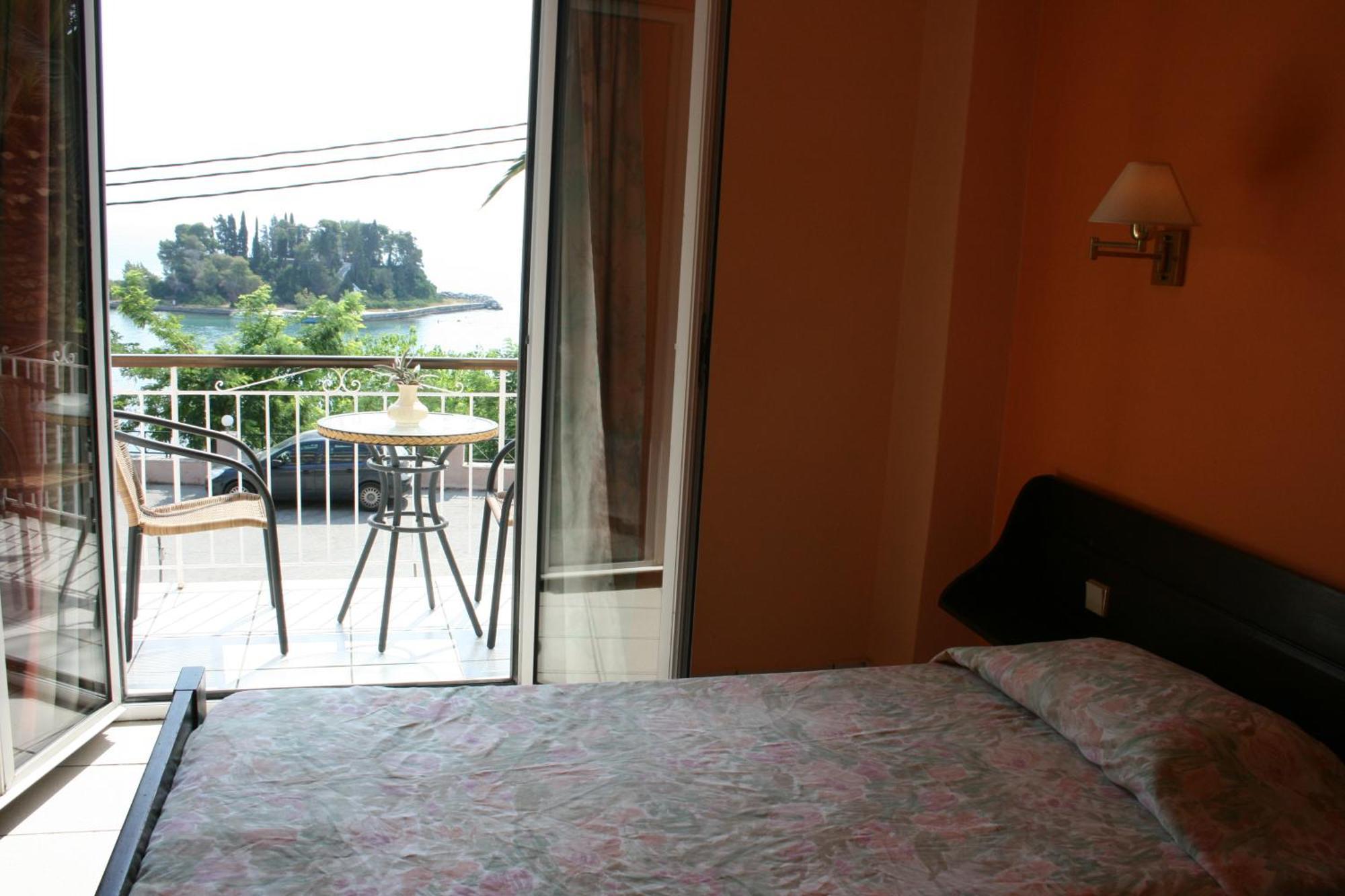 Aegli Hotel Perama  Dış mekan fotoğraf