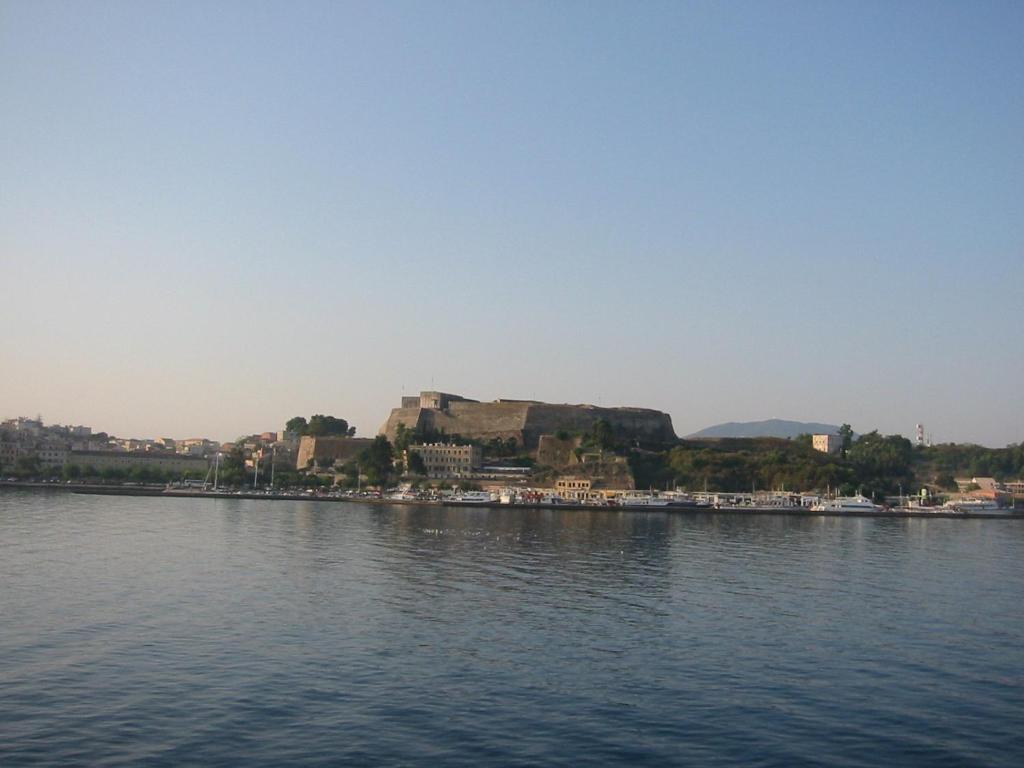 Aegli Hotel Perama  Dış mekan fotoğraf