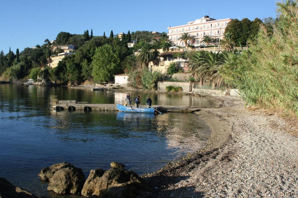 Aegli Hotel Perama  Dış mekan fotoğraf