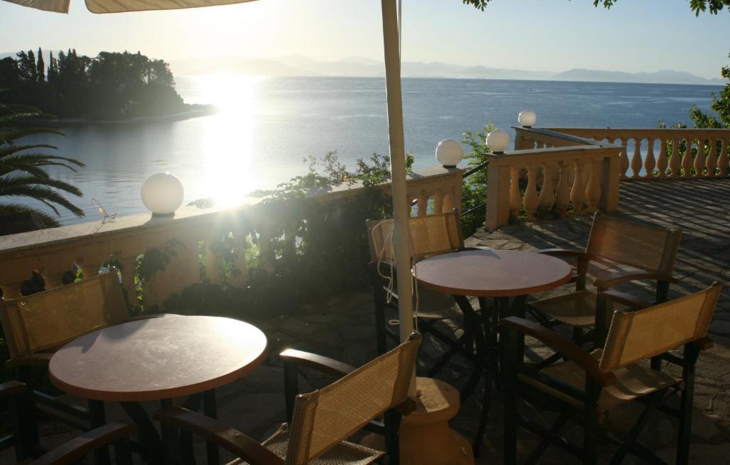 Aegli Hotel Perama  Dış mekan fotoğraf