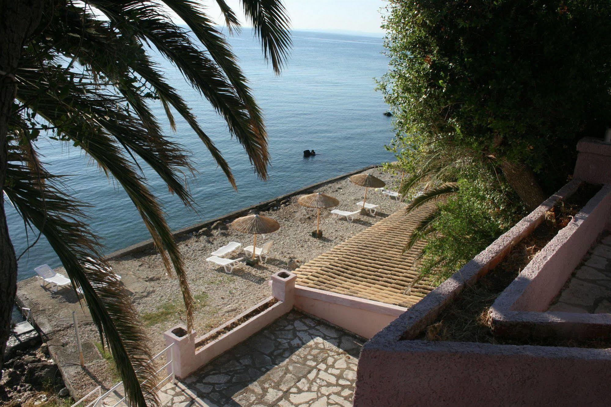 Aegli Hotel Perama  Dış mekan fotoğraf